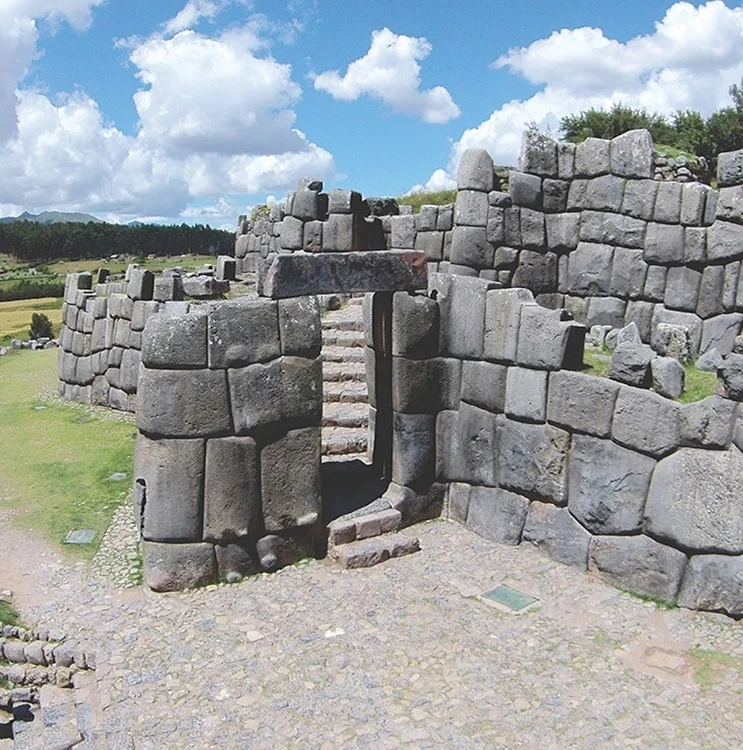 Sacsayhuaman